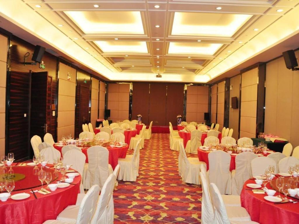 Royal Duke Cherrabah Hotel Zhongshan Zhongshan  Εξωτερικό φωτογραφία